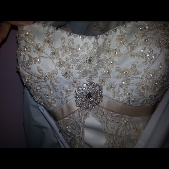 Mary's Bridal Unspoken Romance Bridal Gown